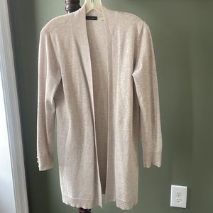 Dressy cardigan tunic. Very classy look.